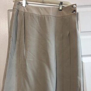 Liz Claiborne women silk skirt gray size 6, 122